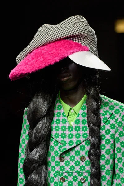 Look 8